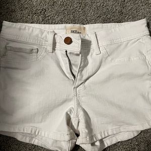 BKE White Summer Shorts Size 26